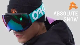 Oakley | Flight Deck L Berry Seafoam Snowboard/Ski Goggles | Prizm Snow Jade Iridium Lens