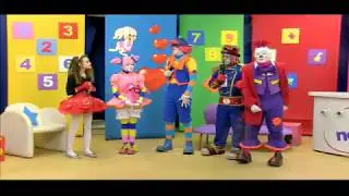 TURMA DA PAKARAKA BRINCANDO NA HORA DOS BEIJOS