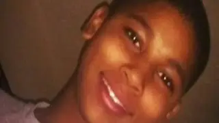 Cleveland boy with pellet gun dies after police shoot him