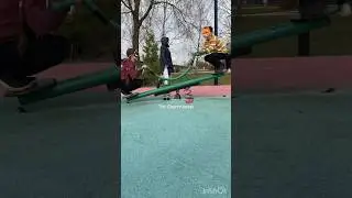 Котики пружинят🤪Катаюсь с @Blackie366#therian #quadrobics #кисячерри #Блэки #животные #antizoo