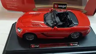 Коллекционная модель Dodge Viper SRT/10, масштаб 1:24