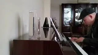 Je joue mon arrangement de Chopin Nocturne au piano