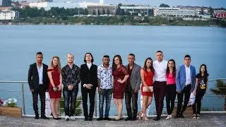 СОУ „Никола Йонков Вапцаров“ 12 клас