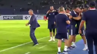 Babayan Yana Yondirdi Ajoyib Uslubida G'alabani Nishonladi