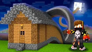 WHATS INSIDE LONGEST HOUSE TO THE MOON🌛!!!