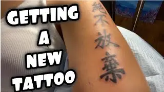 GETTING A NEW TATTOO | tattoo experience | honeybg4