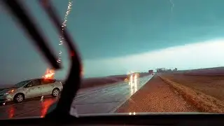 Le Cayó un Rayo Encima⚡😲