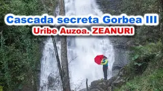 Cascada secreta Gorbea otoño en Zeanuri.
