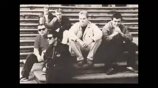 The Farm - Love See No Colour (Single Version)