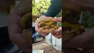 Ele fez o melhor hambúrguer do mundo! 🍔