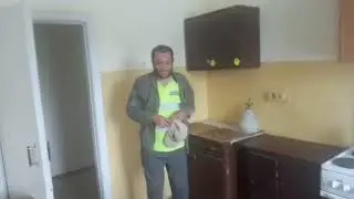 пиздун пришёл в гости