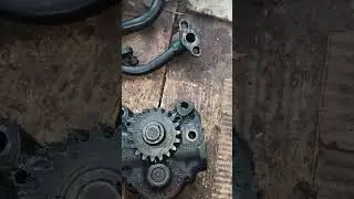Continuation of repair of HTZ T-25, a little about the pump.