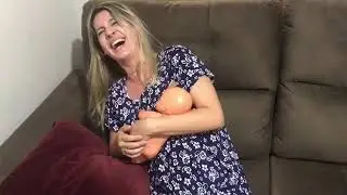 Fazendo xixi de tanto rir 😂