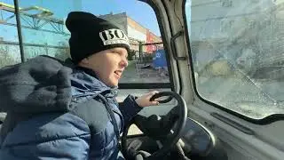 Катаюсь на САМОЛЕТНОМ буксировщике ||ЛВ-TV