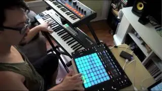 LIVE LOOPING TRAP BEATS / HIPHOP BEATS using Push 2, Ableton Live, Novation Launchkey 49, Mini Nova