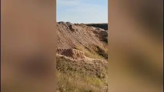 Свалка на берегу реки в Волжском