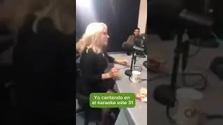 La tesorito cantando 