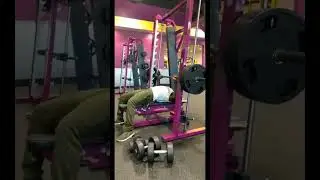 Going hard at Planet Fitness #shorts