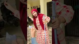 KALO GIGI BAWAH DIBUANG KEATAS