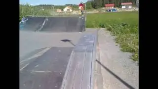 Pikkunotkon skeitit ym.