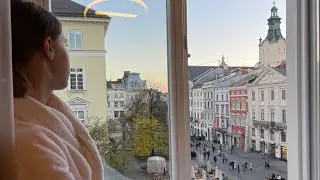 Обзор Oysters & Bubbles Gastro Hotel. Отель с видом на Площадь Рынок Львов