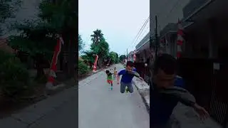 ada yang bisa tebak ada berapa orang
