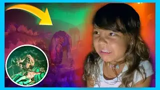 I WENT INTO THE DINOSAUR REX CAVE 🦕 🦖 **very scary**