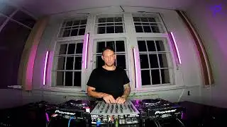 PATTERN: Selection 98 - Mike Larry - 9PM