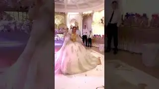 сольный танец от невесты 😻