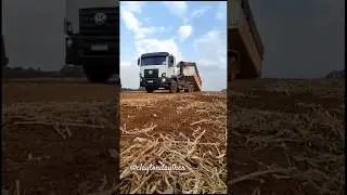 Hooking it UP 💚 #rollonrolloff #hooklift #rolloff #rollon #truck #farming #agro #grimaldi #camion