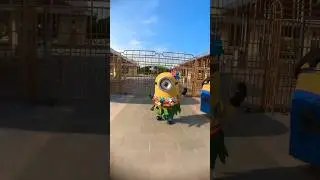 Do you wanna dance together with minions? #despicableme #universalstudiosjapan #shorts #minions