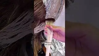 Cobrei 950,00 para fazer a cor desse cabelo.
