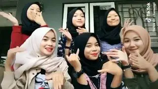Tiktok viral | Jangan Galau Mulu Tik Tok Goyang Santuy Bikin Adem