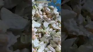 Азербайджанка готовит летний салат из того что есть дома 🥗🇦🇿 #azərbaycan #рецепты #рецепт
