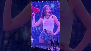 Olivia Rodrigo PICK ME girl era on stage #celebrity
