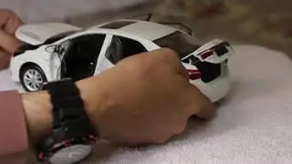 Unboxing Toyota Corolla Altis 2014 1:18