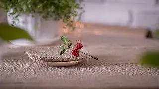 Летняя брошь с ягодами вишни // Полимерная запекаемая глина