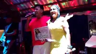 Xote dos Milagres/Minha Gata - Gil Castro na festa de Lene Hall -  21/12/2017