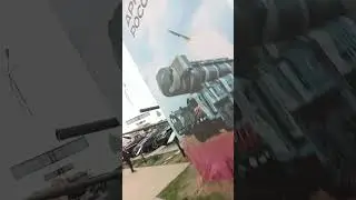 Исторический военный авто мото аэро а также на поездах парк в Каменск-Шахтинске.