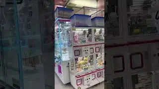 A walk around Shinjuku.  Omoide Yokocho, Godzilla, Kabukicho and the new Kabukicho tower.