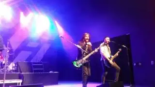 Torn to Pieces - Pop Evil live @ The District
