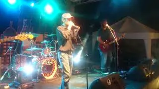 RedSummer - Hitam Putih ( Cover Live ) 420