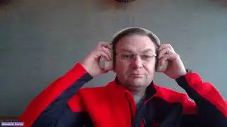 Jabra Evolve2 85 in Teams Meeting at Starbucks