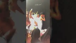 🕋 Rasa haru menyelimuti hati, ketika akhirnya bisa berdoa dan menyentuh Baitullah. 🤲✨