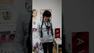 Одежда AVON , толстовка DISNEY . Каталог 15/20