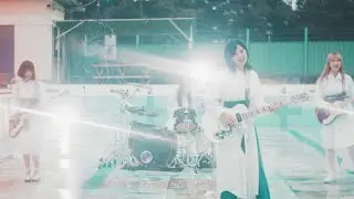 GIRLFRIEND / sky & blue