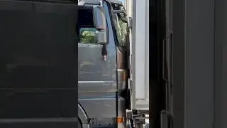 Дтп Камаз к5 скатился с ручника  