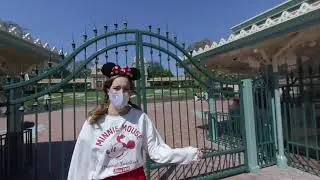 first-ever stabilized VR180 3D video of Disneyland Entrance gates closed before reopening April 2021