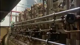 BEAUTIFUL SLOW RUNNER SHIP ENGINE - MAK 6mu 451  550HP 1965