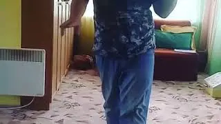 Роман Атаказ танцует, зажигает